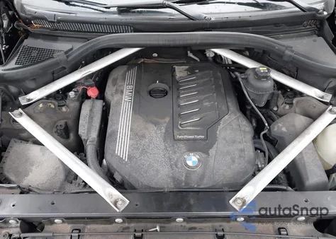 2020 BMW X7 xDrive40I z USA, uszkodzony, nr VIN 5UXCW2C05L9B00163